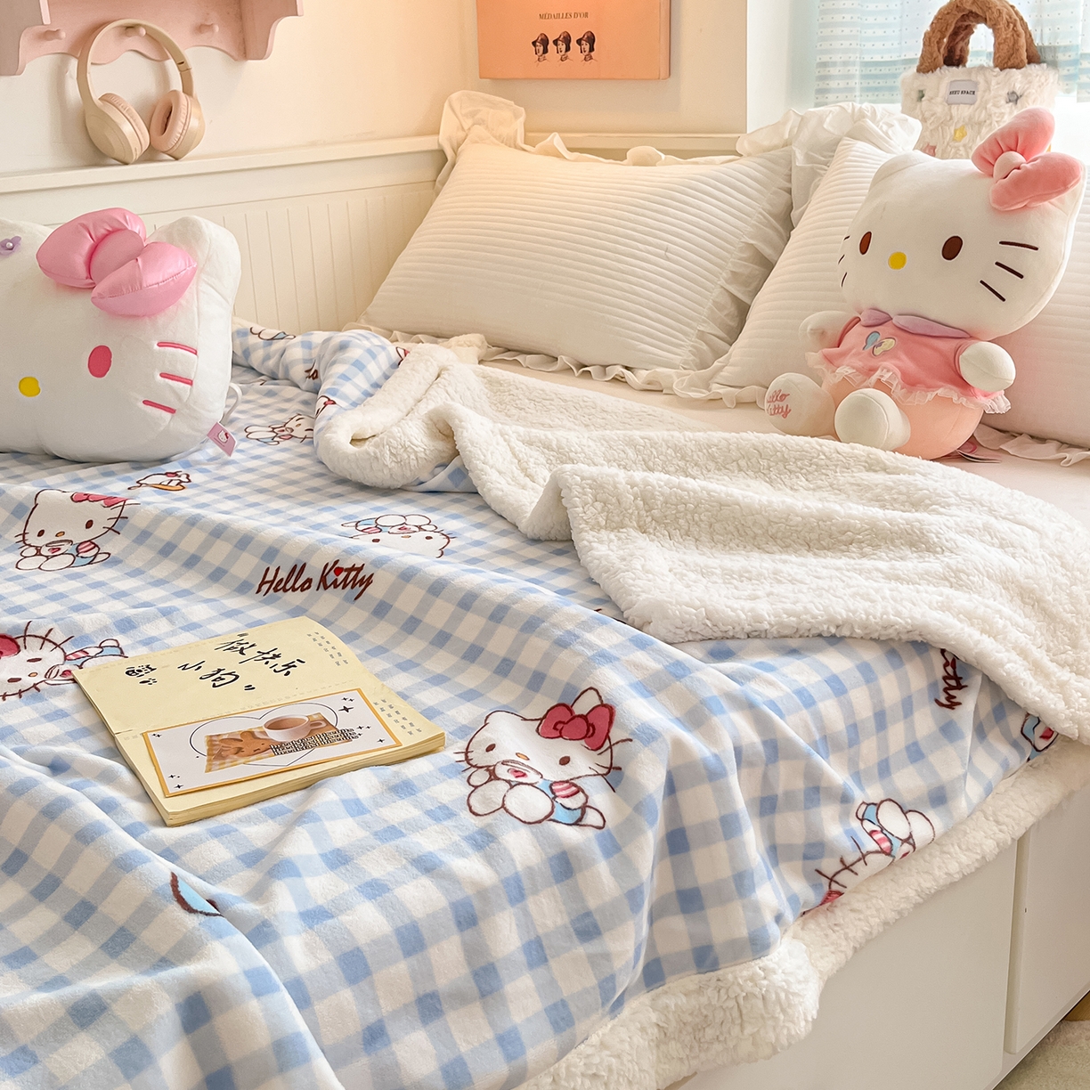 91家纺网 家纺一手货源 找家纺 金爱家 2025新款A类三丽鸥正版授权少女可爱卡通加厚牛奶绒羊羔绒毛毯多功能四季毛毯毯子 绒毛毯-MT三丽鸥蓝格牛奶KT