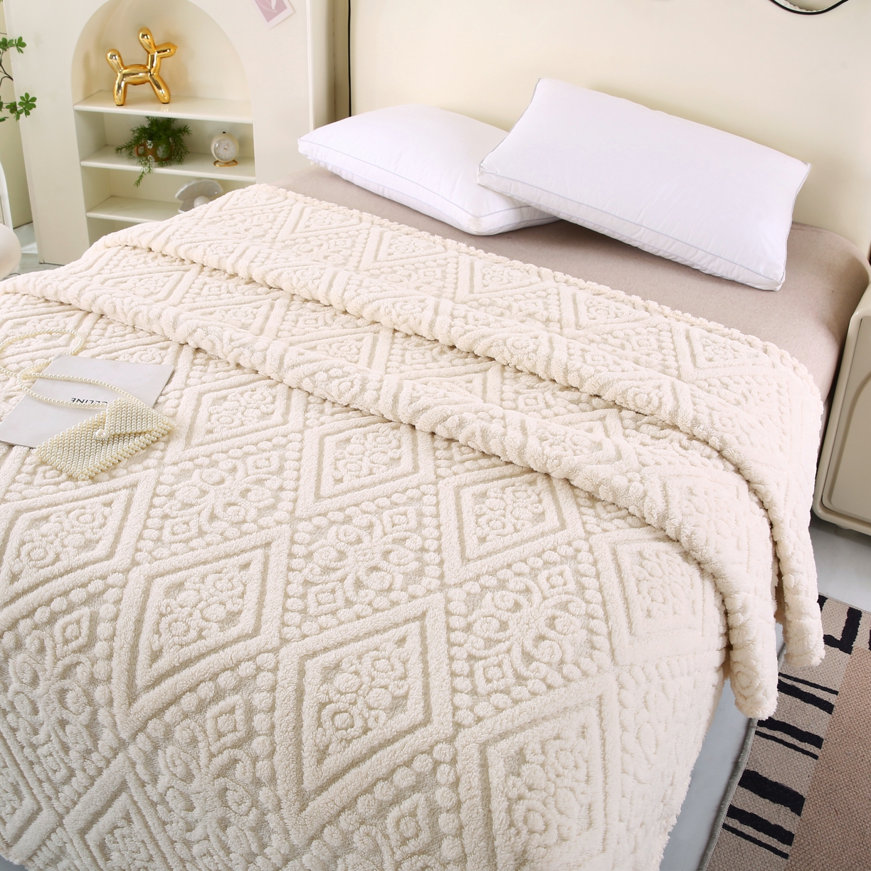 91家纺网 家纺一手货源 找家纺 巴木赫 2025新款如意阁塔芙绒毯子毛毯 白色