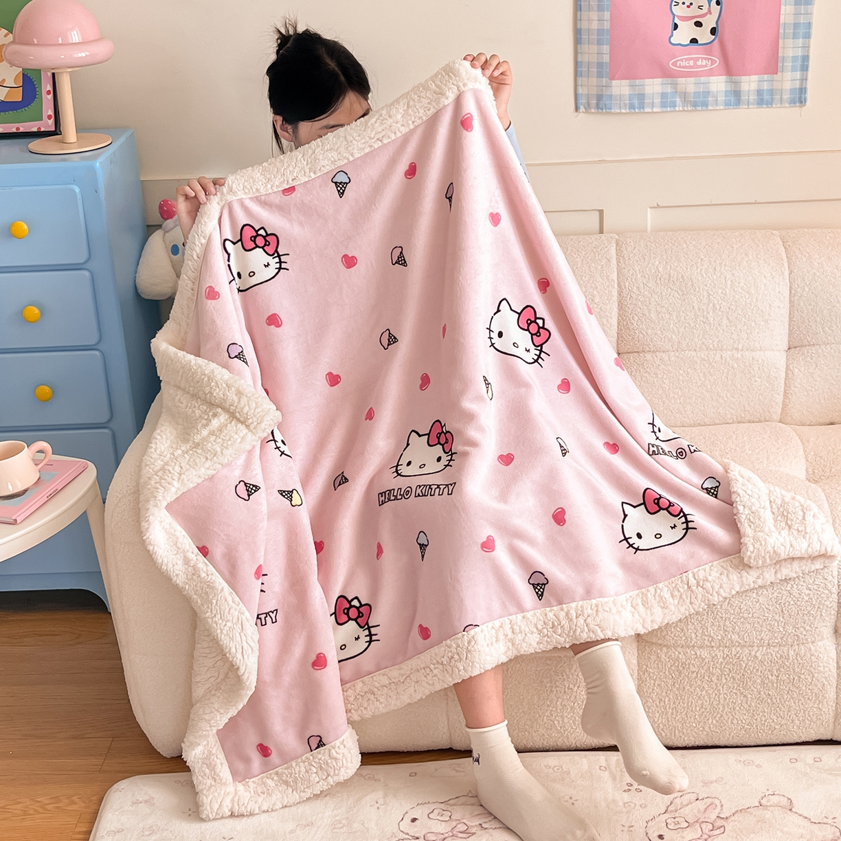 91家纺网 家纺一手货源 找家纺 金爱家 2025新款A类三丽鸥正版授权少女可爱卡通加厚牛奶绒羊羔绒毛毯多功能四季毛毯毯子 绒毛毯-MT三丽鸥甜筒KT粉