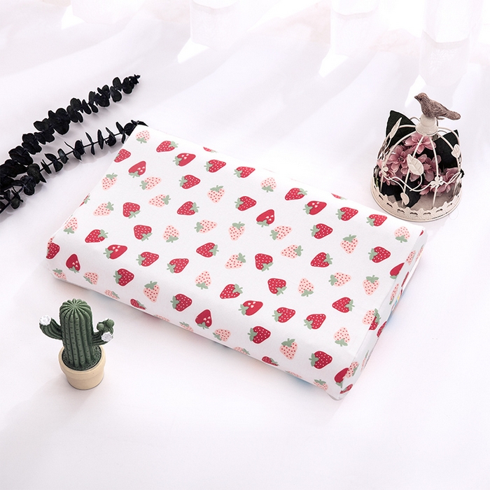 大黄蜂家居家纺 2025新款针织棉儿童乳胶枕 小草莓