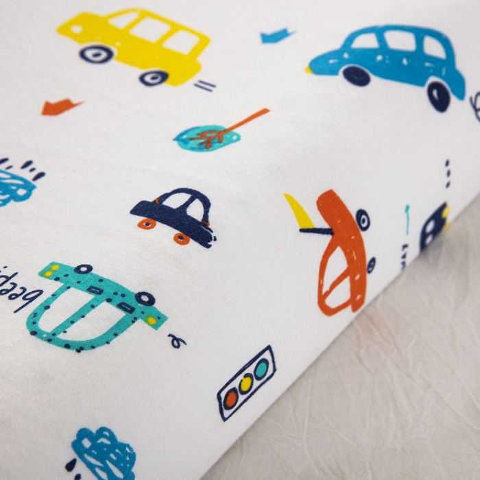 91家纺网 家纺一手货源 找家纺 大黄蜂家居家纺 2025新款针织棉儿童乳胶枕 快乐汽车