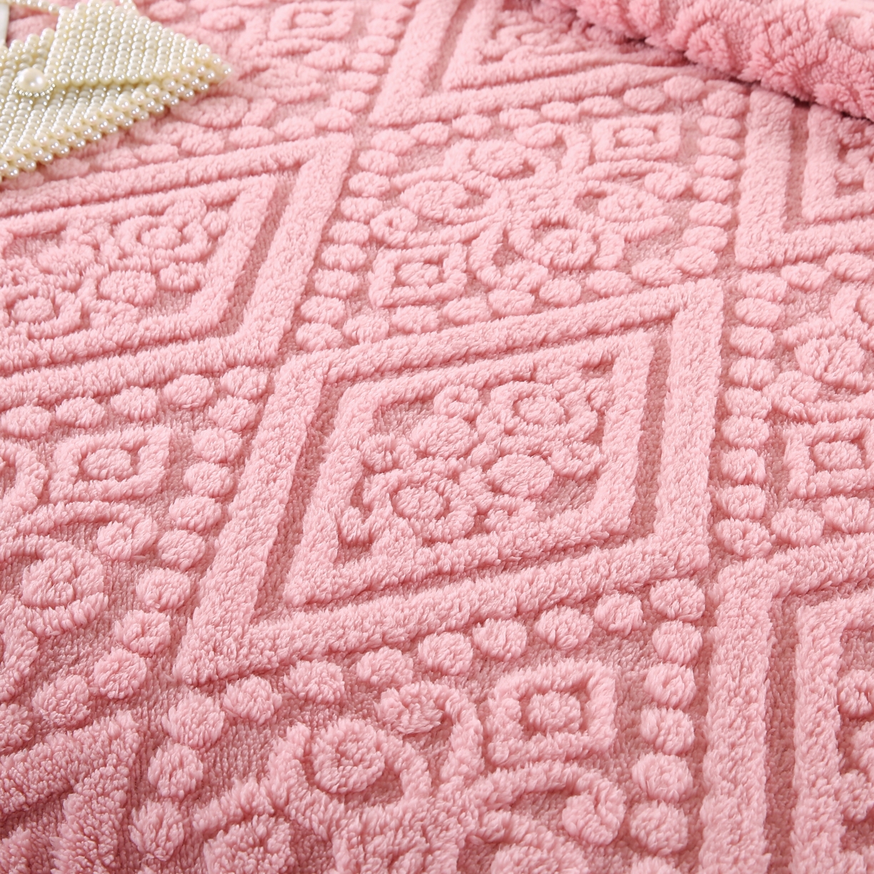 91家纺网 家纺一手货源 找家纺 巴木赫 2025新款如意阁塔芙绒毯子毛毯 粉色