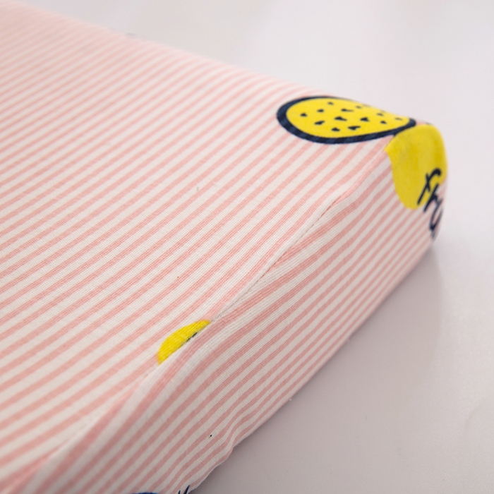 91家纺网 家纺一手货源 找家纺 大黄蜂家居家纺 2025新款针织棉儿童乳胶枕 粉菠萝