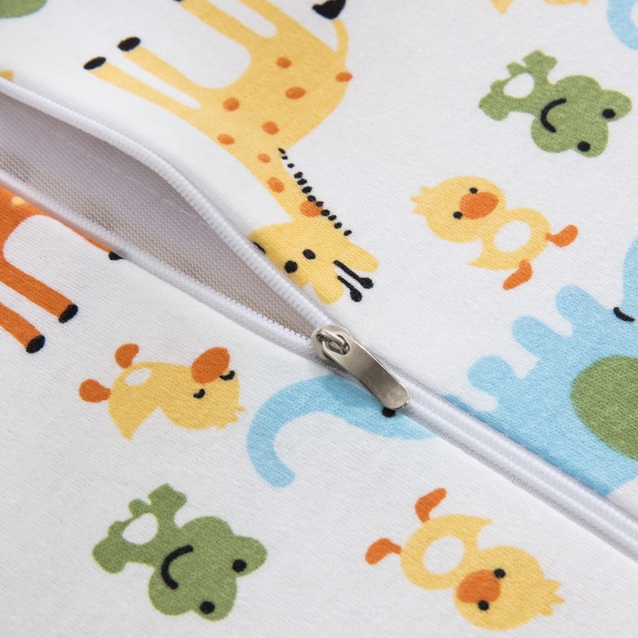 91家纺网 家纺一手货源 找家纺 大黄蜂家居家纺 2025新款针织棉儿童乳胶枕 长颈鹿