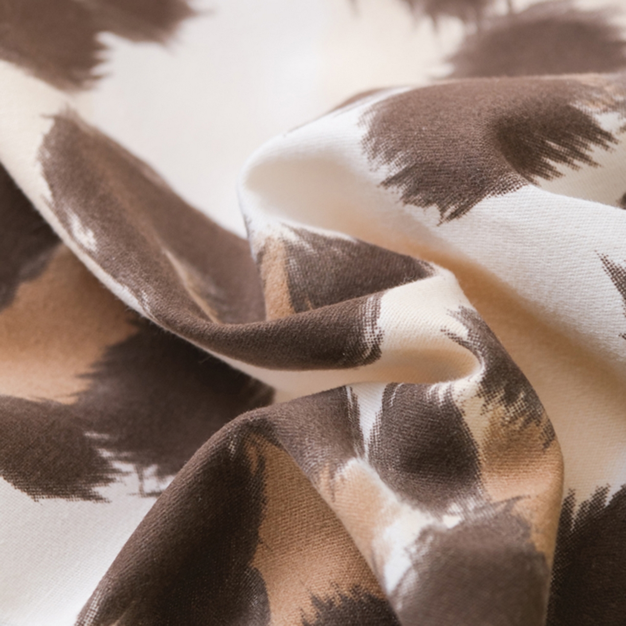 91家纺网 家纺一手货源 找家纺 慕绸家纺（原萌宝老粗布厂家） 2025秋冬新款加厚纯棉磨毛印花四件套 豹纹