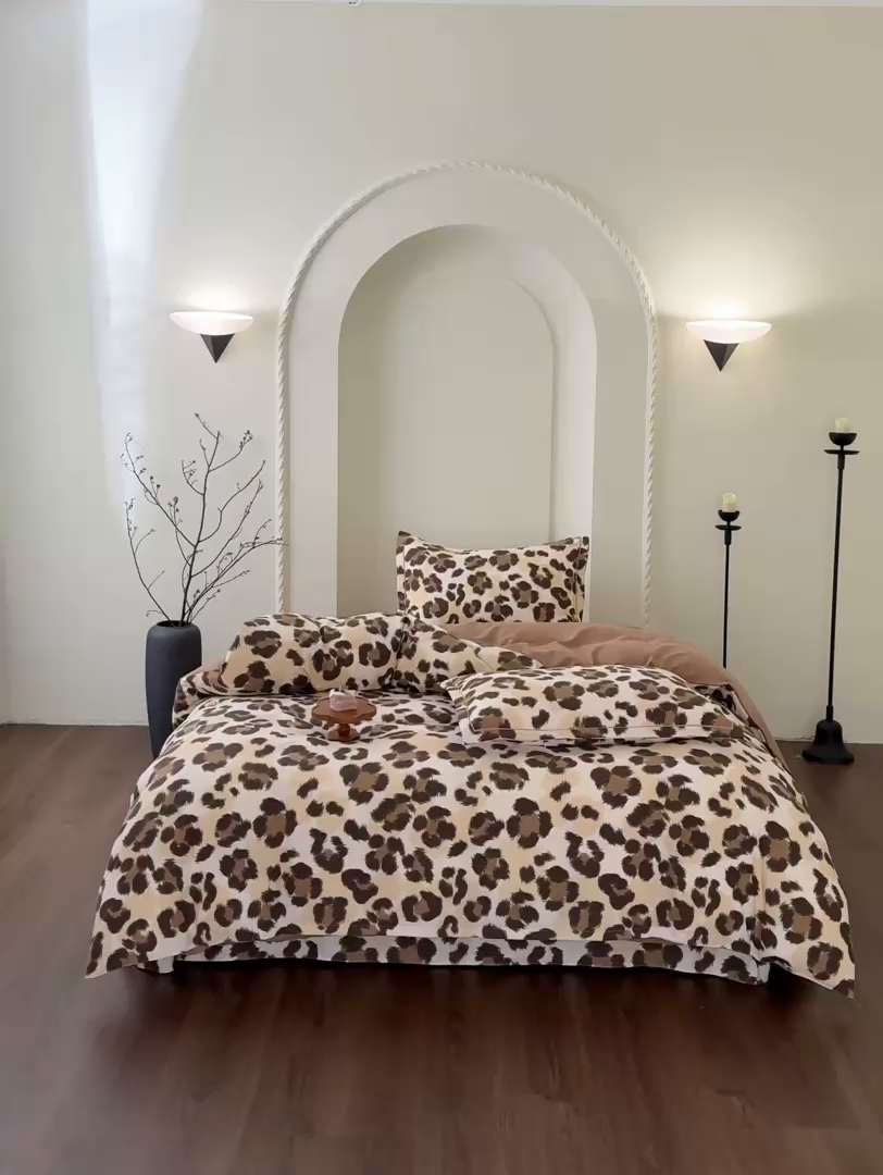 91家纺网 家纺一手货源 找家纺 慕绸家纺（原萌宝老粗布厂家） 2025秋冬新款加厚纯棉磨毛印花四件套 豹纹