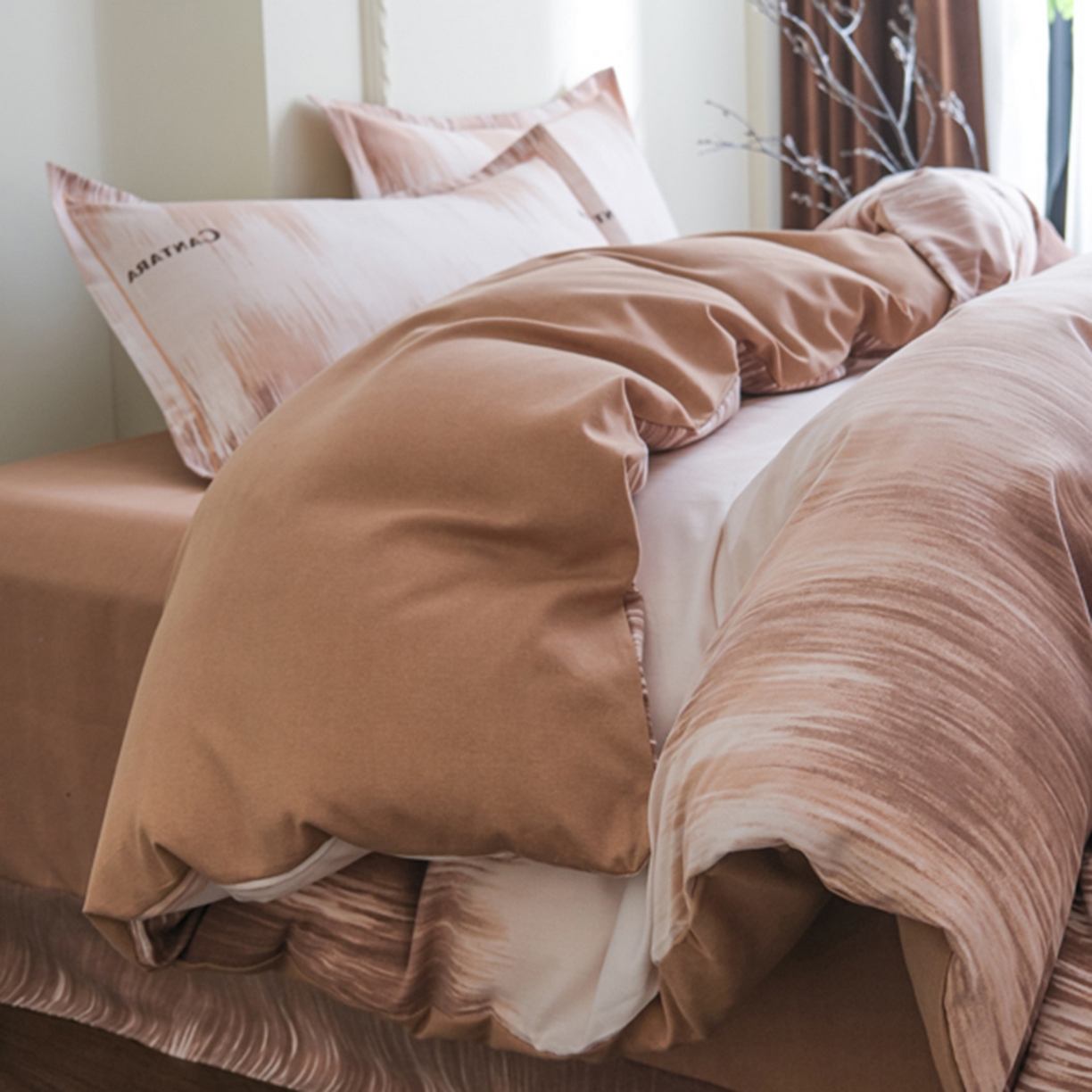 91家纺网 家纺一手货源 找家纺 慕绸家纺（原萌宝老粗布厂家） 2025秋冬新款加厚纯棉磨毛印花四件套 焦糖慕斯