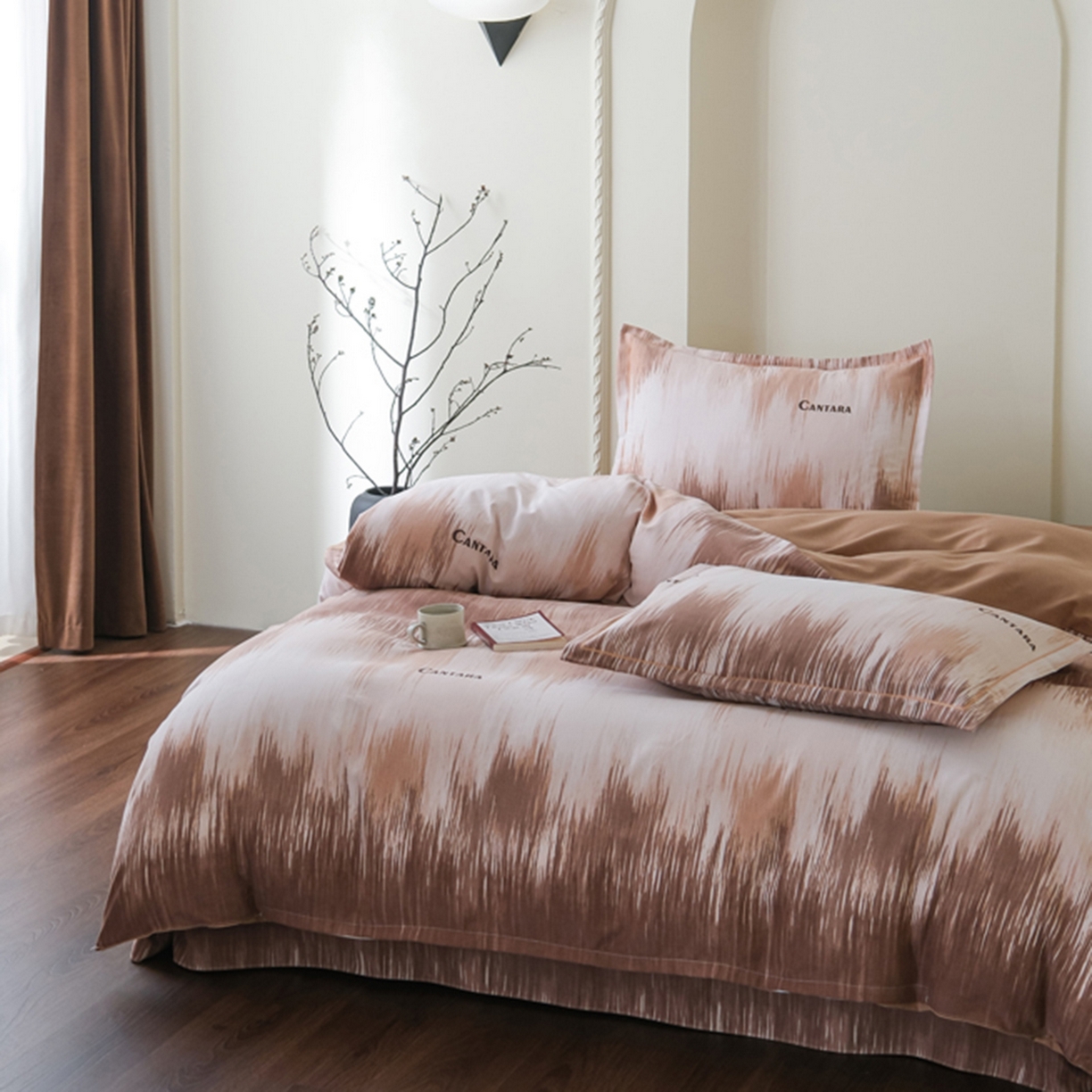 91家纺网 家纺一手货源 找家纺 慕绸家纺（原萌宝老粗布厂家） 2025秋冬新款加厚纯棉磨毛印花四件套 焦糖慕斯