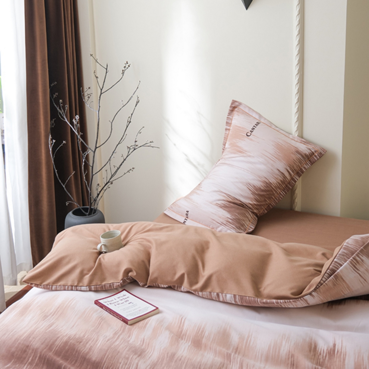 91家纺网 家纺一手货源 找家纺 慕绸家纺（原萌宝老粗布厂家） 2025秋冬新款加厚纯棉磨毛印花四件套 焦糖慕斯