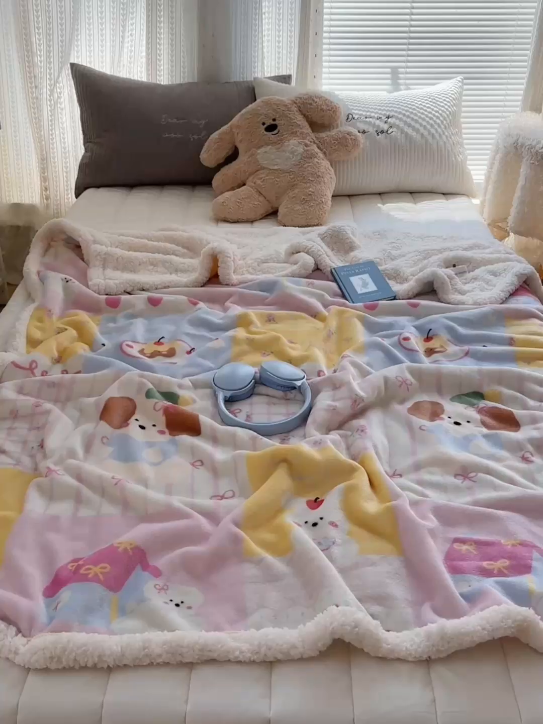 91家纺网 家纺一手货源 找家纺 美乐迪  2025新款牛奶绒羊羔绒毛毯 拼接小狗