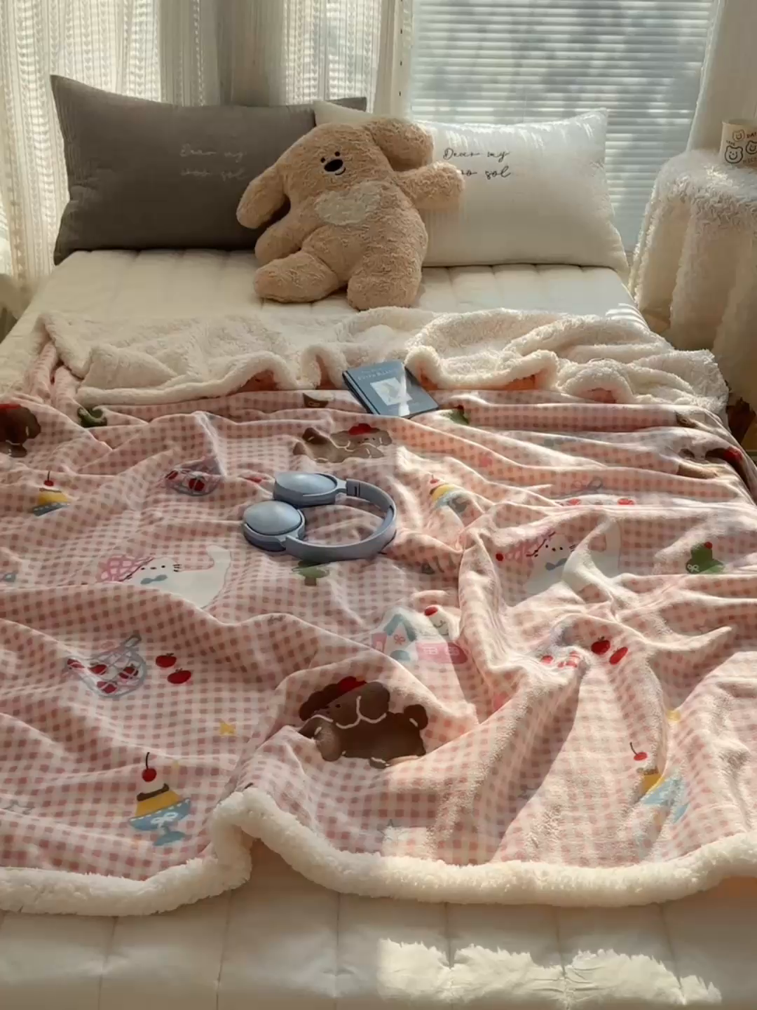 91家纺网 家纺一手货源 找家纺 美乐迪  2025新款牛奶绒羊羔绒毛毯 圣诞狗狗