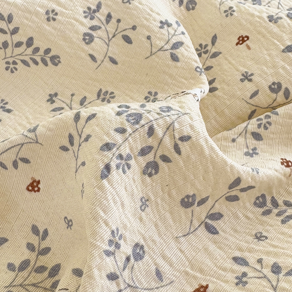 91家纺网 家纺一手货源 找家纺 青泽家纺 2025新款双层纱床单单品床单单件单床单 花园小兔