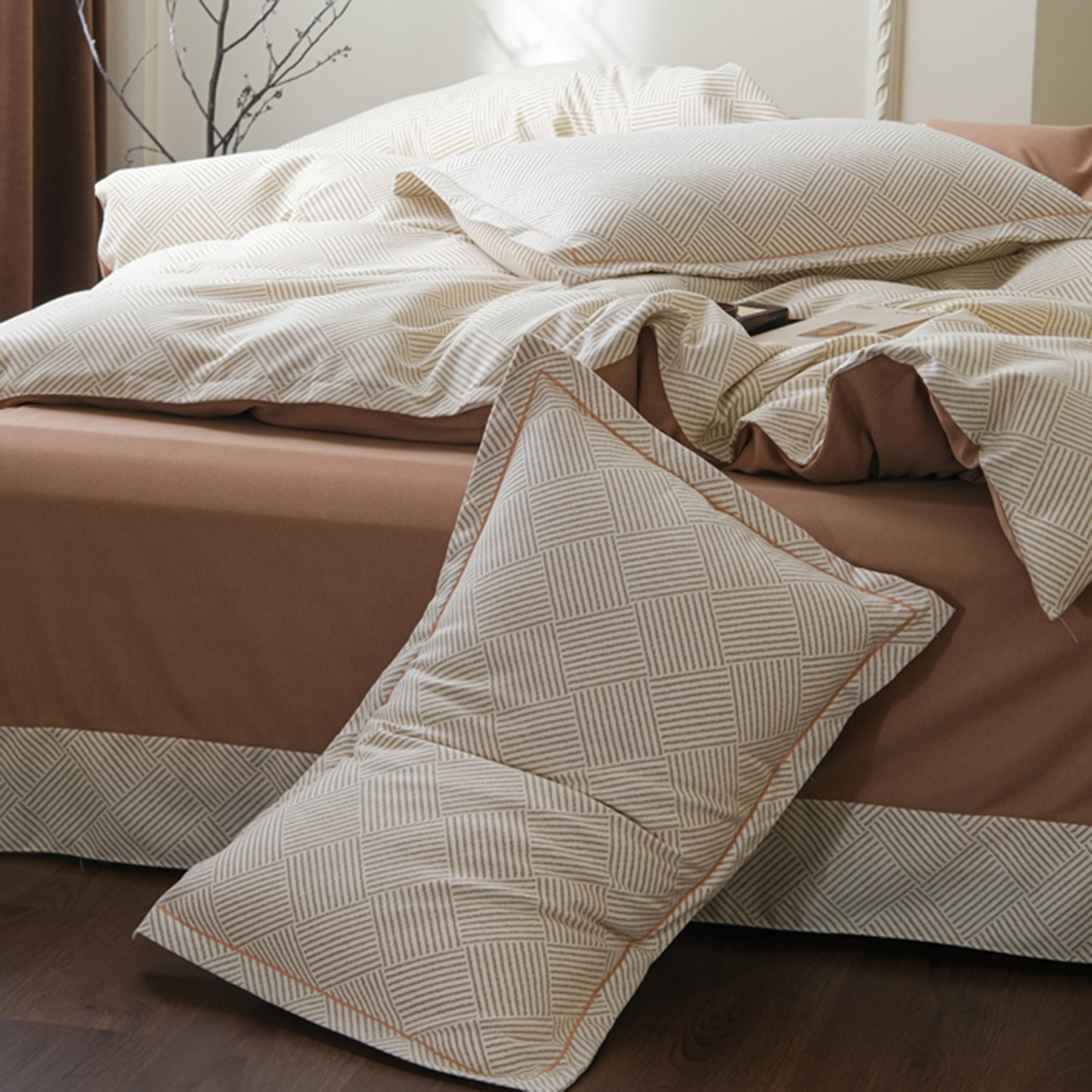 91家纺网 家纺一手货源 找家纺 慕绸家纺（原萌宝老粗布厂家） 2025秋冬新款加厚纯棉磨毛印花四件套 摩卡