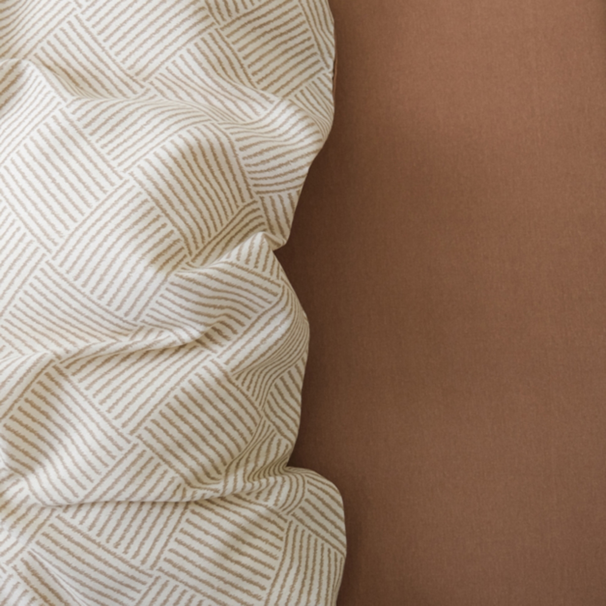 91家纺网 家纺一手货源 找家纺 慕绸家纺（原萌宝老粗布厂家） 2025秋冬新款加厚纯棉磨毛印花四件套 摩卡