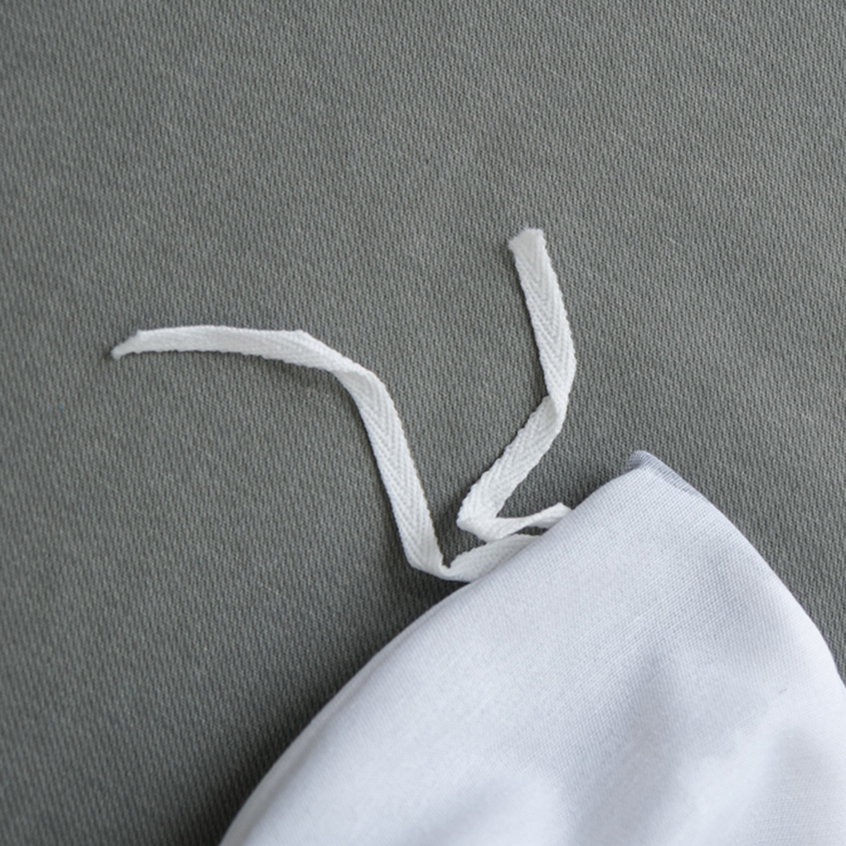 91家纺网 家纺一手货源 找家纺 慕绸家纺（原萌宝老粗布厂家） 2025秋冬新款加厚纯棉磨毛印花四件套 墨兰蝶