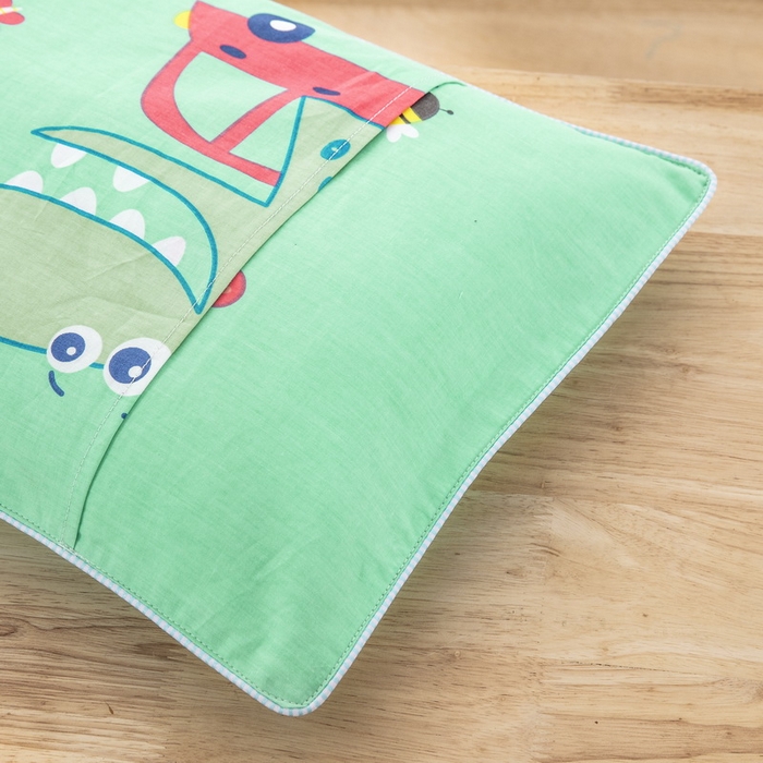 91家纺网 家纺一手货源 找家纺 大黄蜂家居家纺 2025新款纯棉卡通定位枕套 恐龙汽车