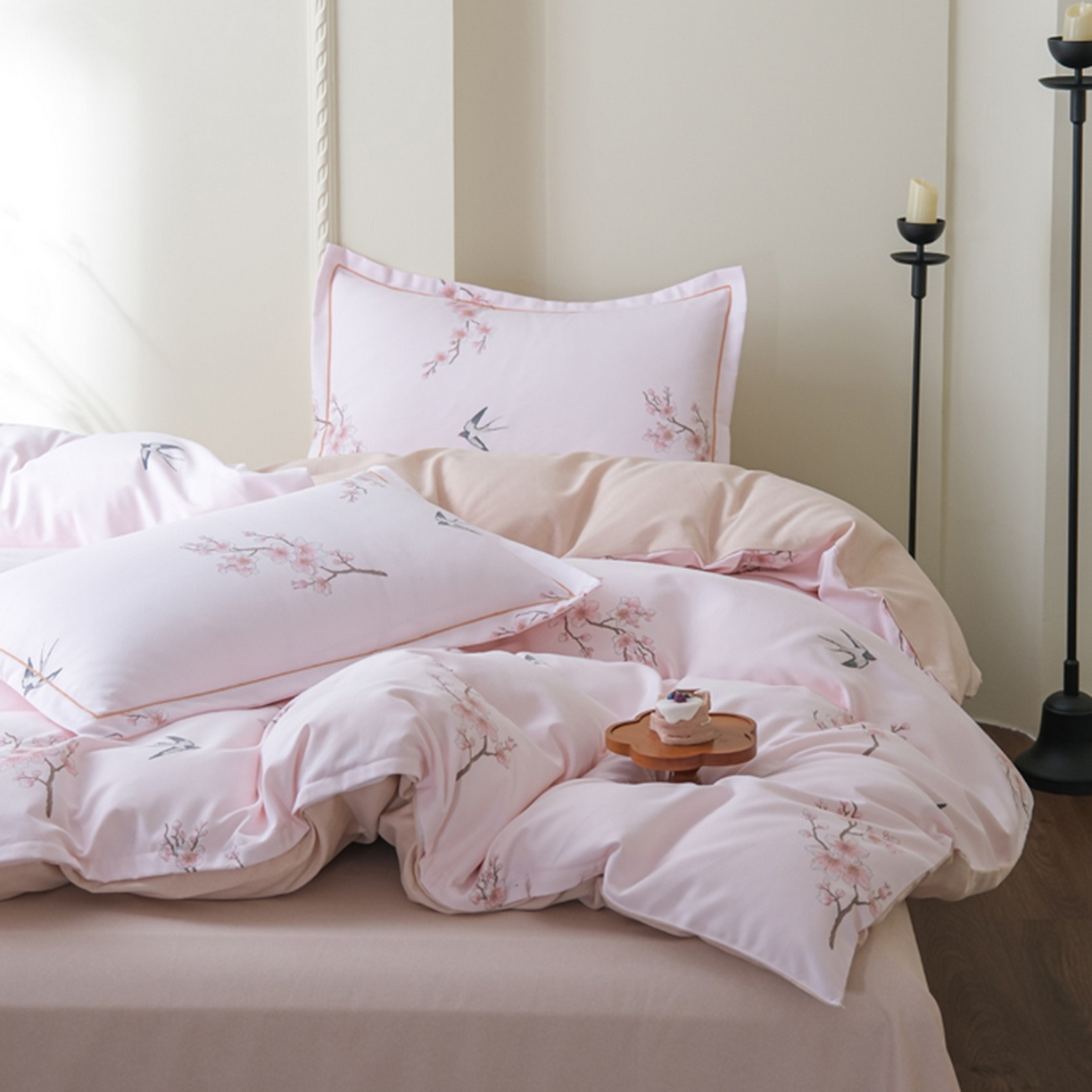 91家纺网 家纺一手货源 找家纺 慕绸家纺（原萌宝老粗布厂家） 2025秋冬新款加厚纯棉磨毛印花四件套 桃喜