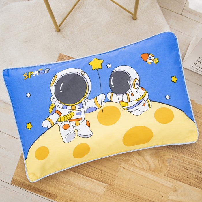 91家纺网 家纺一手货源 找家纺 大黄蜂家居家纺 2025新款纯棉卡通定位枕套 漫步月球