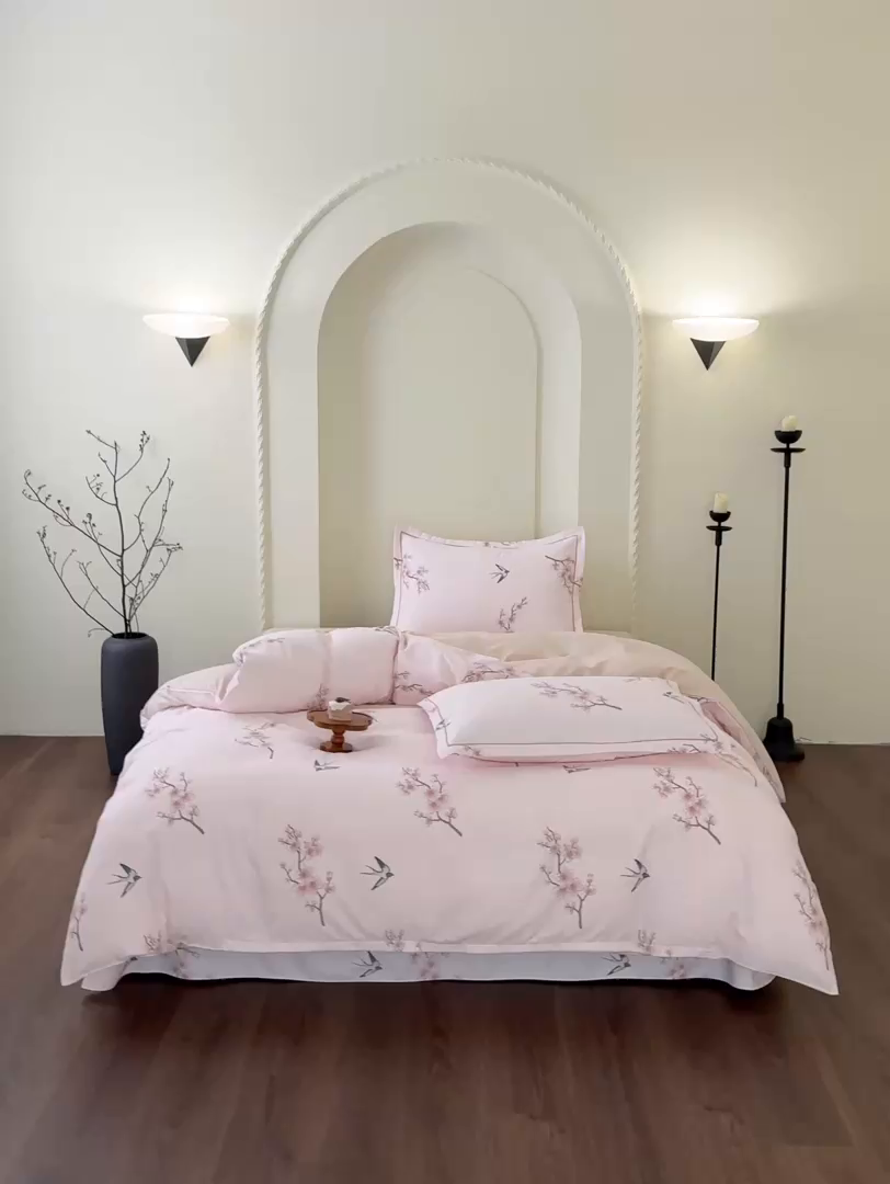 91家纺网 家纺一手货源 找家纺 慕绸家纺（原萌宝老粗布厂家） 2025秋冬新款加厚纯棉磨毛印花四件套 桃喜