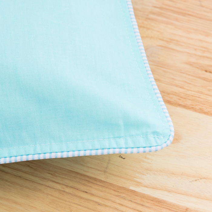 91家纺网 家纺一手货源 找家纺 大黄蜂家居家纺 2025新款纯棉卡通定位枕套 糖果女孩