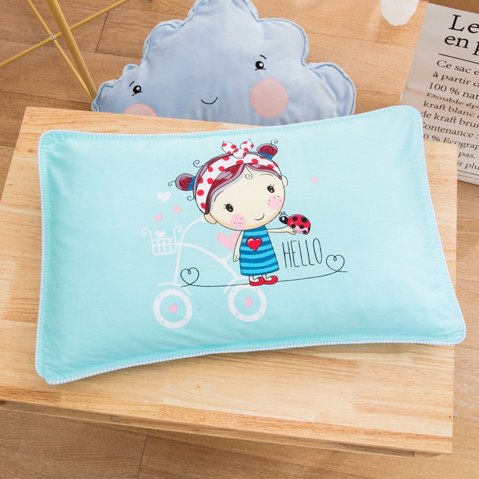 91家纺网 家纺一手货源 找家纺 大黄蜂家居家纺 2025新款纯棉卡通定位枕套 糖果女孩