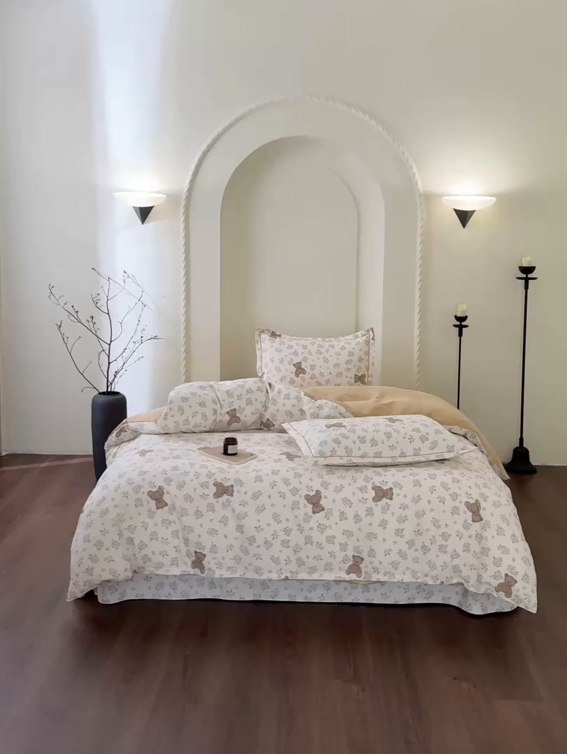 91家纺网 家纺一手货源 找家纺 慕绸家纺（原萌宝老粗布厂家） 2025秋冬新款加厚纯棉磨毛印花四件套 小花熊