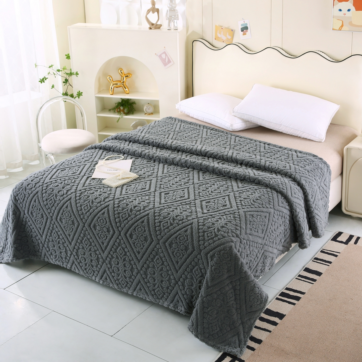 91家纺网 家纺一手货源 找家纺 巴木赫 2025新款如意阁塔芙绒毯子毛毯 深灰