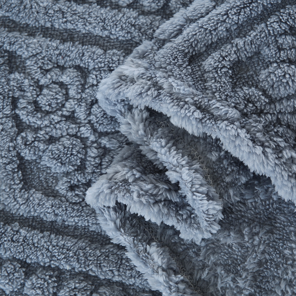 91家纺网 家纺一手货源 找家纺 巴木赫 2025新款如意阁塔芙绒毯子毛毯 雾蓝