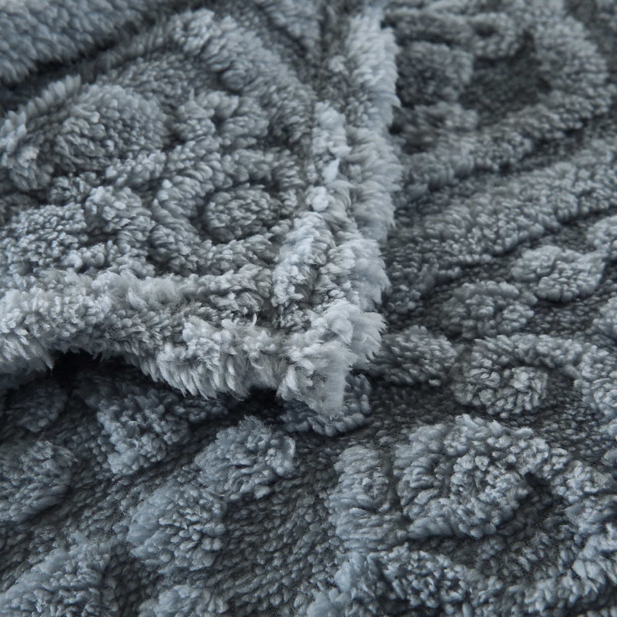 91家纺网 家纺一手货源 找家纺 巴木赫 2025新款如意阁塔芙绒毯子毛毯 雾蓝