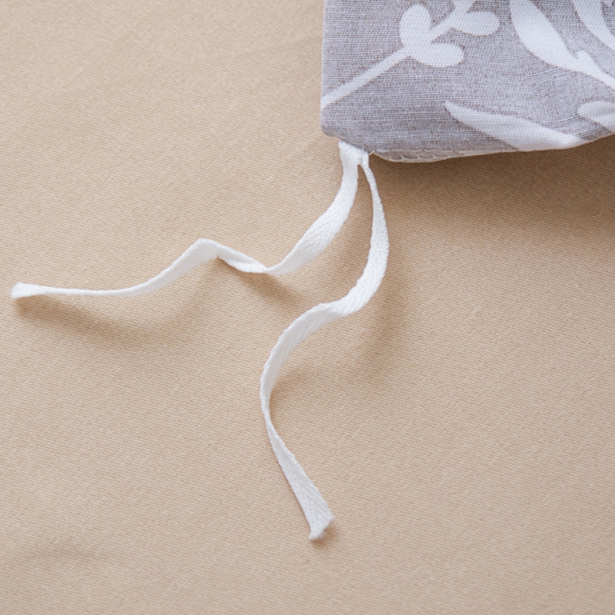 91家纺网 家纺一手货源 找家纺 慕绸家纺（原萌宝老粗布厂家） 2025秋冬新款加厚纯棉磨毛印花四件套 枝缦