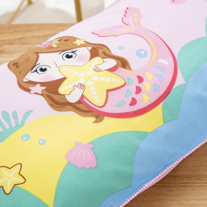 91家纺网 家纺一手货源 找家纺 大黄蜂家居家纺 2025新款纯棉卡通定位枕套 小美人鱼