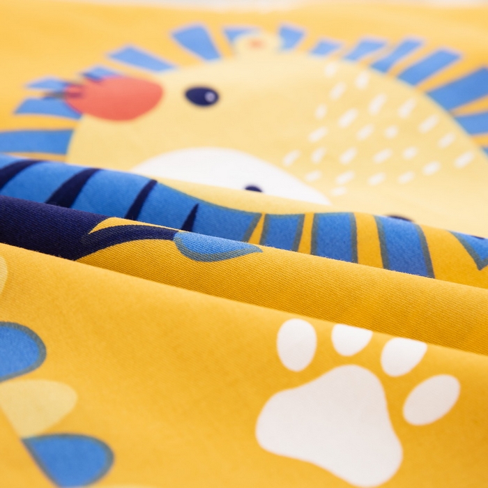 91家纺网 家纺一手货源 找家纺 大黄蜂家居家纺 2025新款纯棉卡通定位枕套小狮子