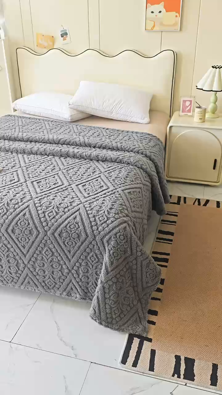 91家纺网 家纺一手货源 找家纺 巴木赫 2025新款如意阁塔芙绒毯子毛毯 雾蓝