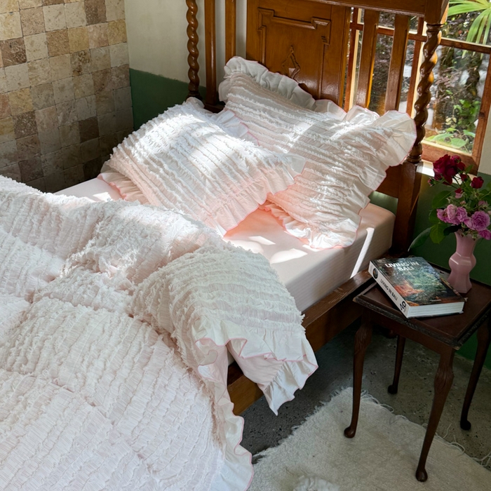 91家纺网 家纺一手货源 找家纺 山舍家居 2025新款全棉纯棉色织段染纯棉花边四件套-听风絮系列 听风絮-粉