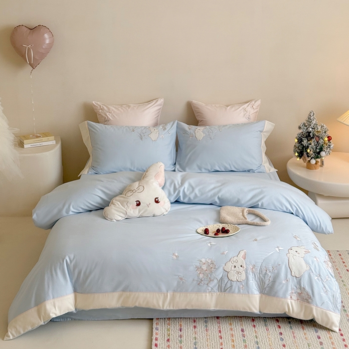 91家纺网 家纺一手货源 找家纺 （总）鹿班家居 2025年秋冬款100S全棉磨毛贴布绣系列——月光兔 标准会员-20元