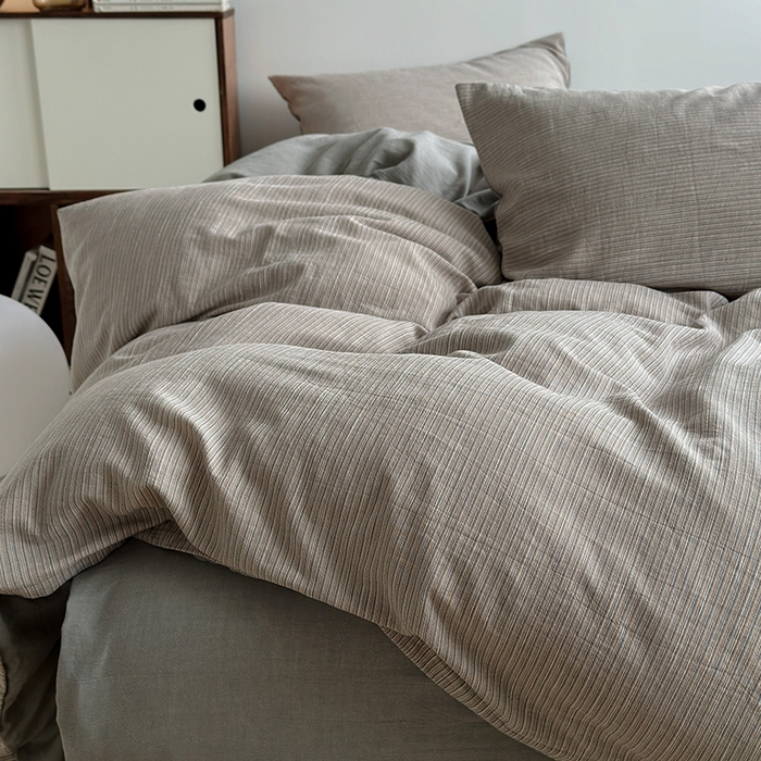 91家纺网 家纺一手货源 找家纺 （总）水洗的故事（原有乐家） 2025新款秋冬全棉贡缎色织提花条纹款四件套