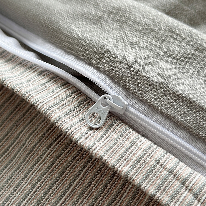 91家纺网 家纺一手货源 找家纺 水洗的故事（原有乐家） 2025新款秋冬全棉贡缎色织提花条纹款四件套 从简-灰