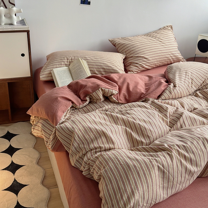 91家纺网 家纺一手货源 找家纺 水洗的故事（原有乐家） 2025新款秋冬全棉贡缎色织提花条纹款四件套 森沐