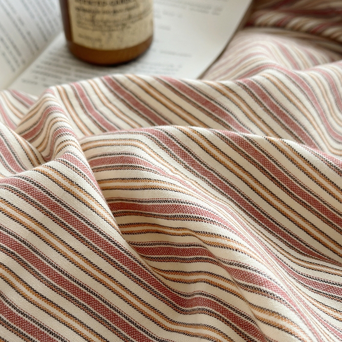 91家纺网 家纺一手货源 找家纺 水洗的故事（原有乐家） 2025新款秋冬全棉贡缎色织提花条纹款四件套 森沐