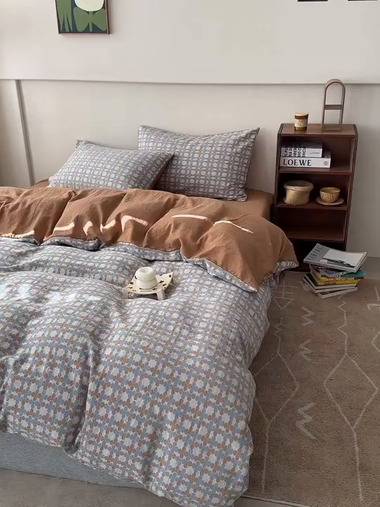 91家纺网 家纺一手货源 找家纺 水洗的故事（原有乐家） 2025新款秋冬60s全棉贡缎色织大提花四件套 四月里-云水蓝