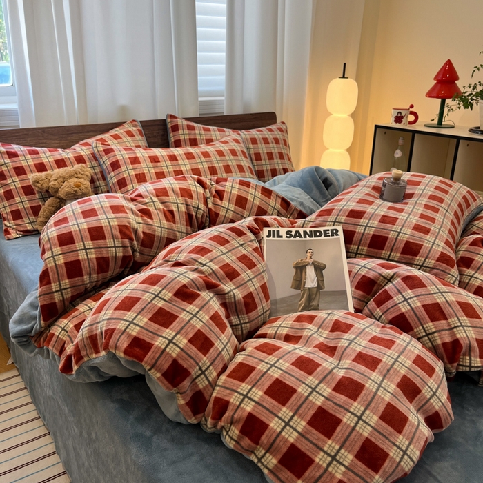 91家纺网 家纺一手货源 找家纺 （总）桃子家居 2025新款A类ins简约奢尚渐变复古格子加厚牛奶绒四件套