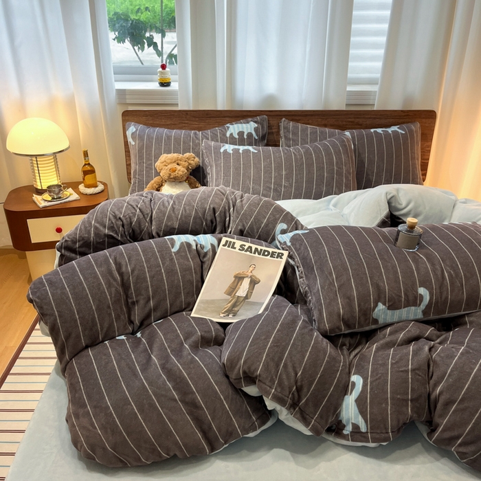 91家纺网 家纺一手货源 找家纺 （总）桃子家居 2025新款A类ins简约奢尚渐变复古格子加厚牛奶绒四件套