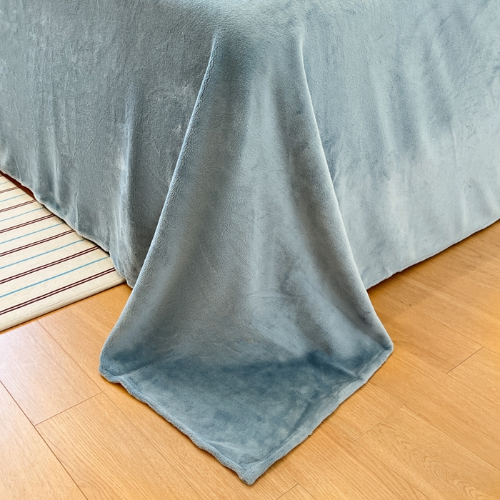 91家纺网 家纺一手货源 找家纺 桃子家居 2025新款A类ins简约奢尚渐变复古格子加厚牛奶绒四件套 绒-爱尔兰红格蓝