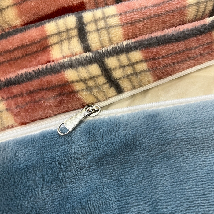 91家纺网 家纺一手货源 找家纺 桃子家居 2025新款A类ins简约奢尚渐变复古格子加厚牛奶绒四件套 绒-爱尔兰红格蓝