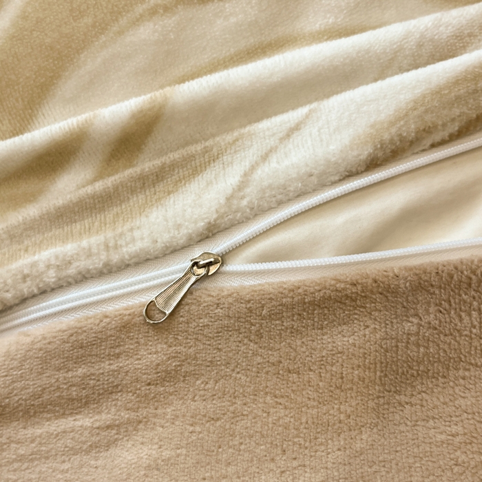 91家纺网 家纺一手货源 找家纺 桃子家居 2025新款A类ins简约奢尚渐变复古格子加厚牛奶绒四件套 绒-德芙