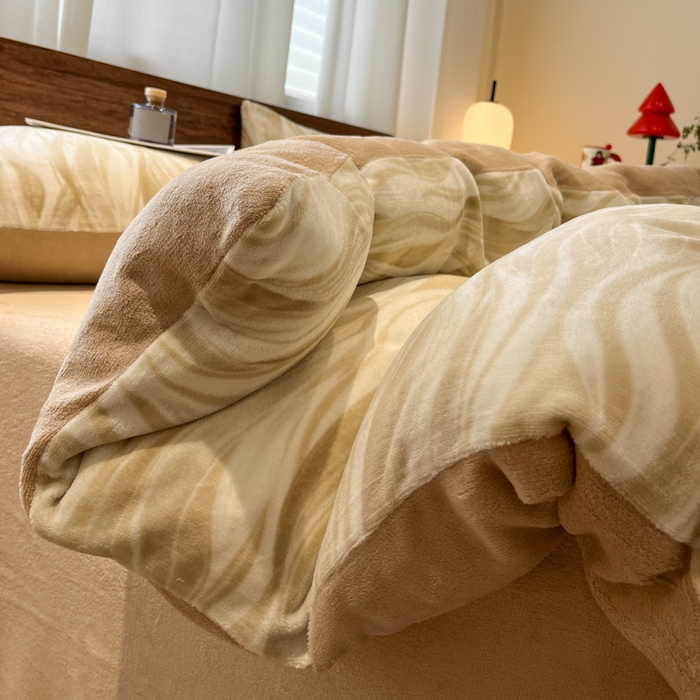 91家纺网 家纺一手货源 找家纺 桃子家居 2025新款A类ins简约奢尚渐变复古格子加厚牛奶绒四件套 绒-德芙