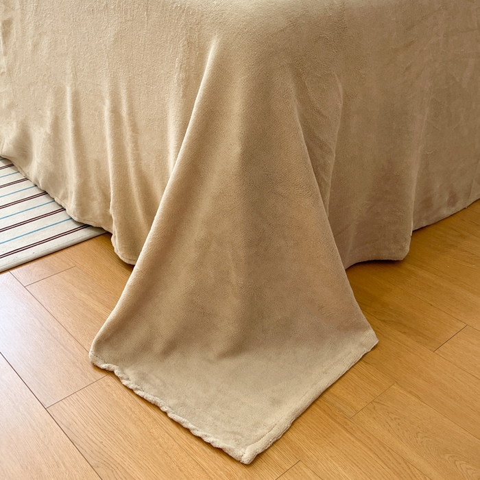 91家纺网 家纺一手货源 找家纺 桃子家居 2025新款A类ins简约奢尚渐变复古格子加厚牛奶绒四件套 绒-德芙