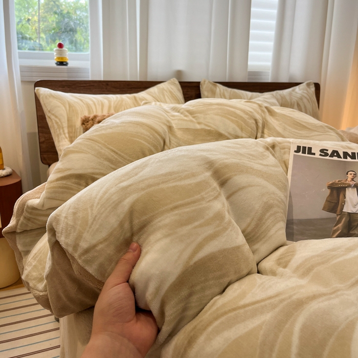 91家纺网 家纺一手货源 找家纺 桃子家居 2025新款A类ins简约奢尚渐变复古格子加厚牛奶绒四件套 绒-德芙