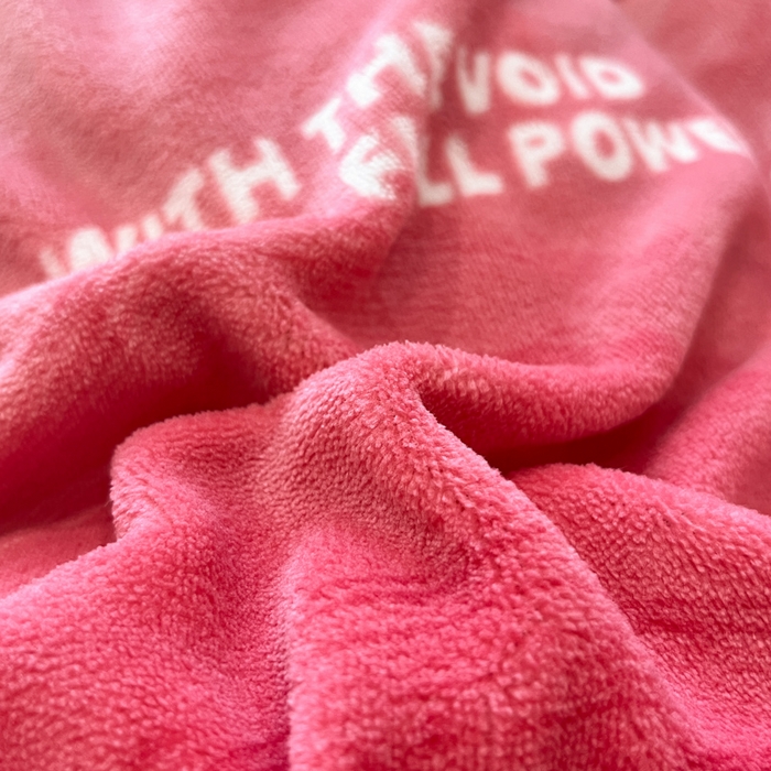 91家纺网 家纺一手货源 找家纺 桃子家居 2025新款A类ins简约奢尚渐变复古格子加厚牛奶绒四件套 绒-暮光粉