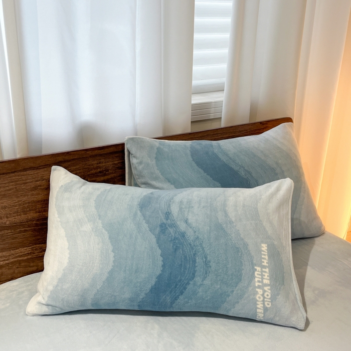 91家纺网 家纺一手货源 找家纺 桃子家居 2025新款A类ins简约奢尚渐变复古格子加厚牛奶绒四件套 绒-暮光蓝